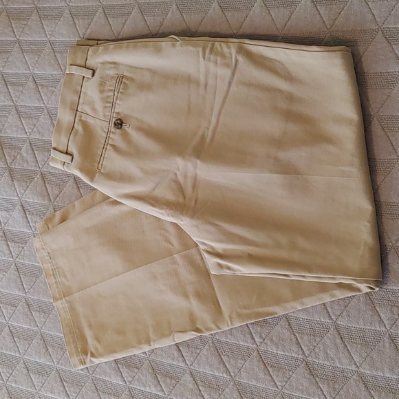 Dockers Other - Dockers Signature Khaki Classic Fit D3 Men's size 30x30
